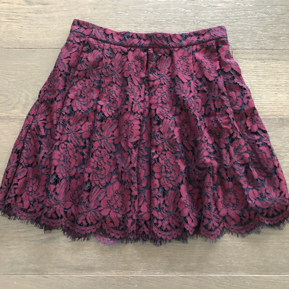 Maroon Banana Republic Lace boxed Pleated Skrt 10